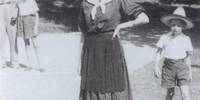 Anttonie danseuse à 17-18 ans, vers 1944