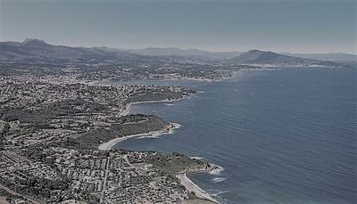 Lieu de naissance de Jean-Baptiste Mendiburu : le quartier Acotz (Saint-Jean-de-Luz) sur la côte basque