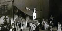 Amsterdam (Opera) 1955ean. Etorki dantza eta kantu batasuna - "Lekeitio". Dekoratuak: Sylvia Nicolas